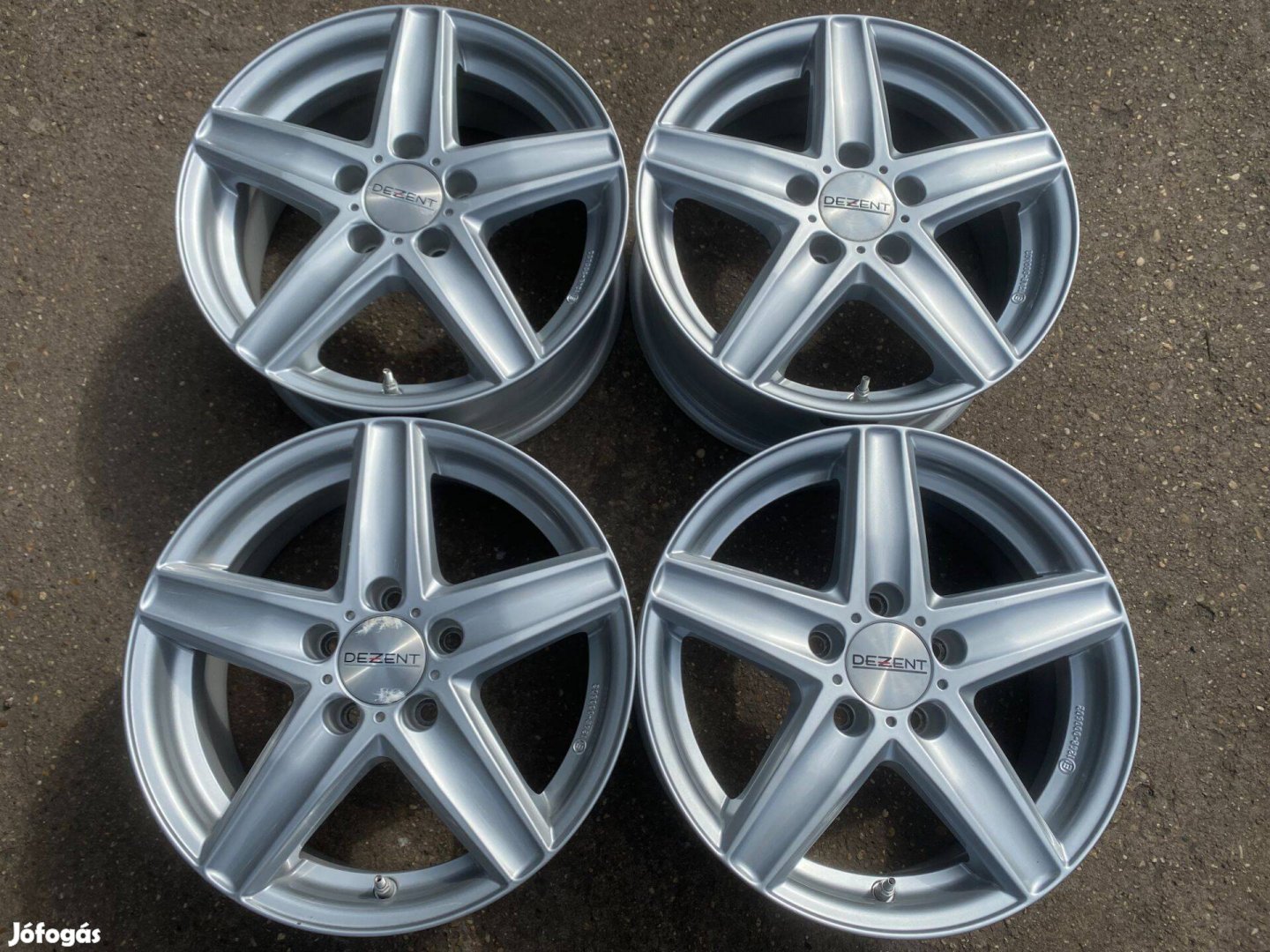 4db Dezent 16 VW Skoda Seat alufelni. (4106)