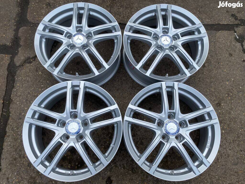 4db Dezent 17 Mercedes-Benz A B CLA GLA alufelni. (3791)