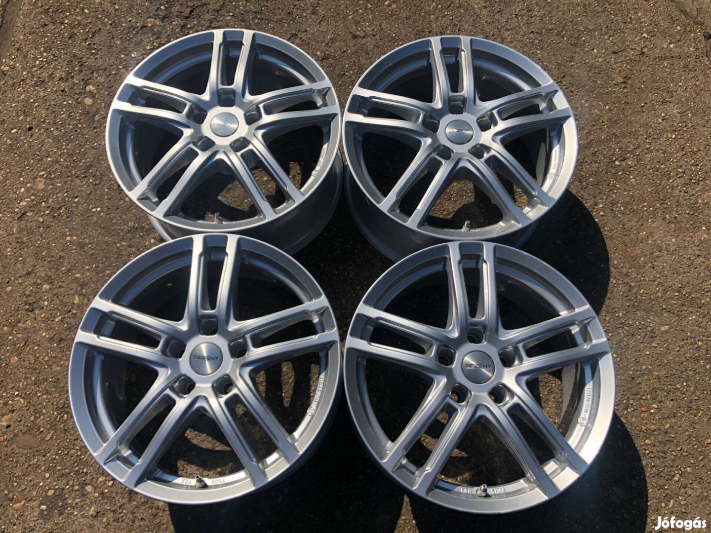 4db Dezent 17" Audi - Skoda - VW alufelni. (3934)