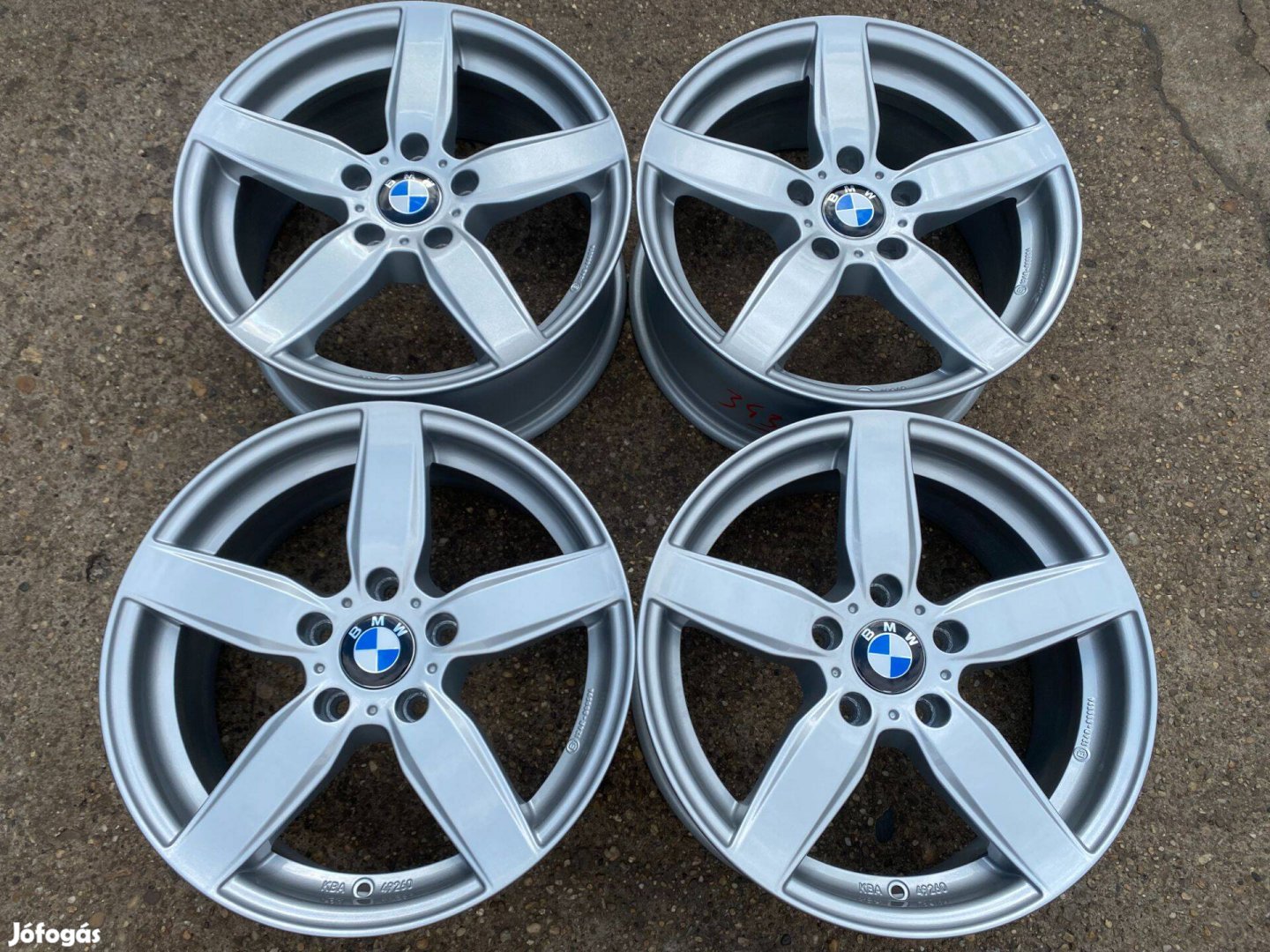 4db Dezent 17" BMW 3 - 4 alufelni. (3438)