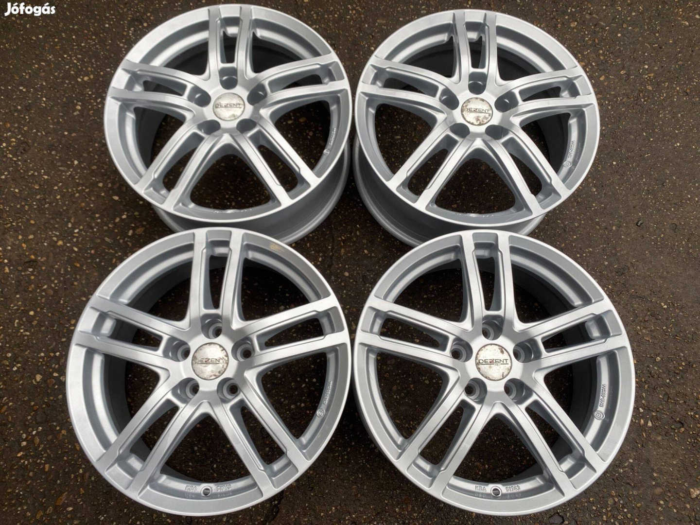 4db Dezent 17" Ford - Volvo alufelni. (3598)