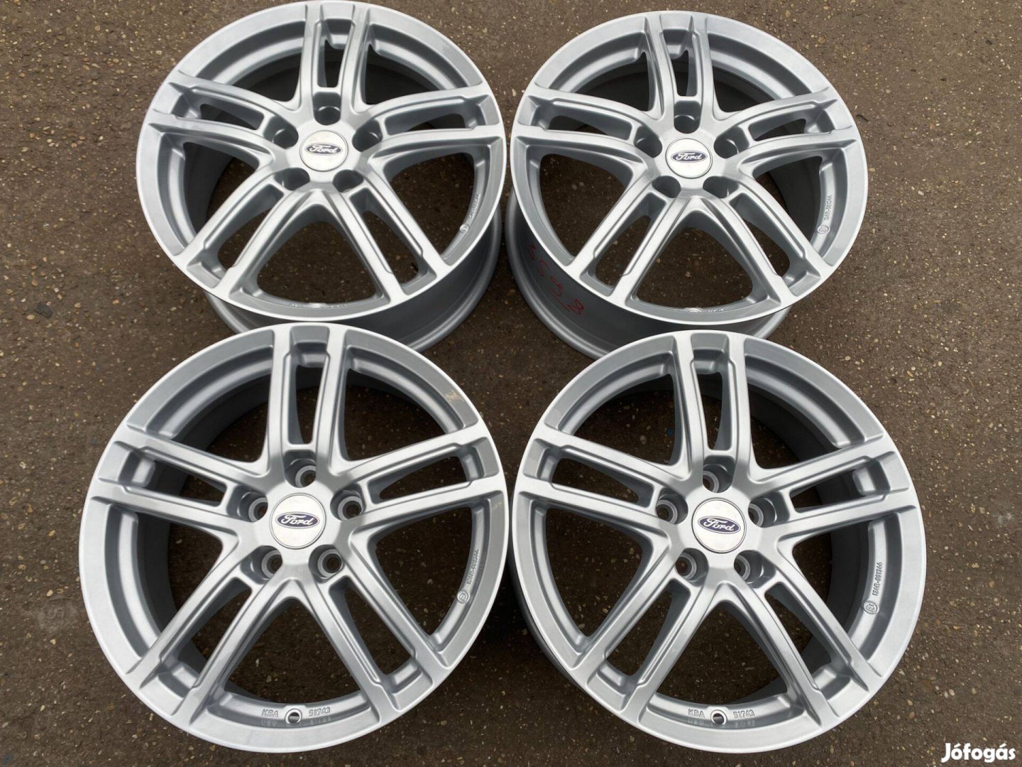 4db Dezent 17" Ford - Volvo alufelni. (3598)