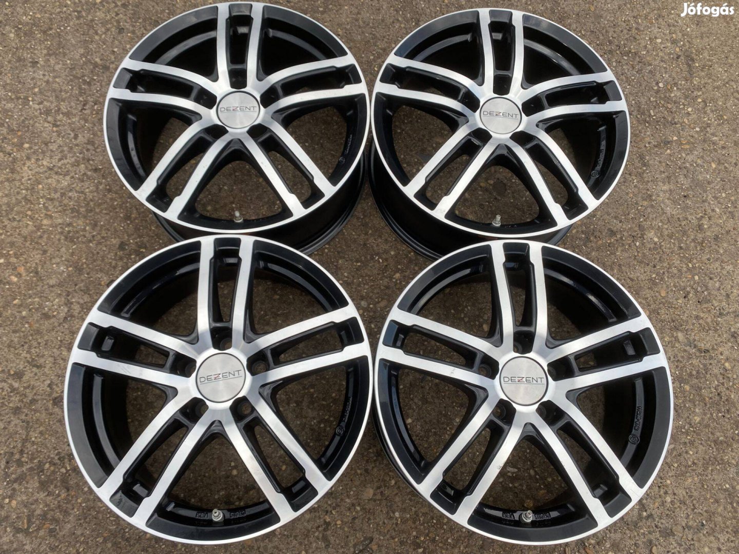 4db Dezent 17" Mercedes-Benz - VW - Skoda alufelni. (4000)