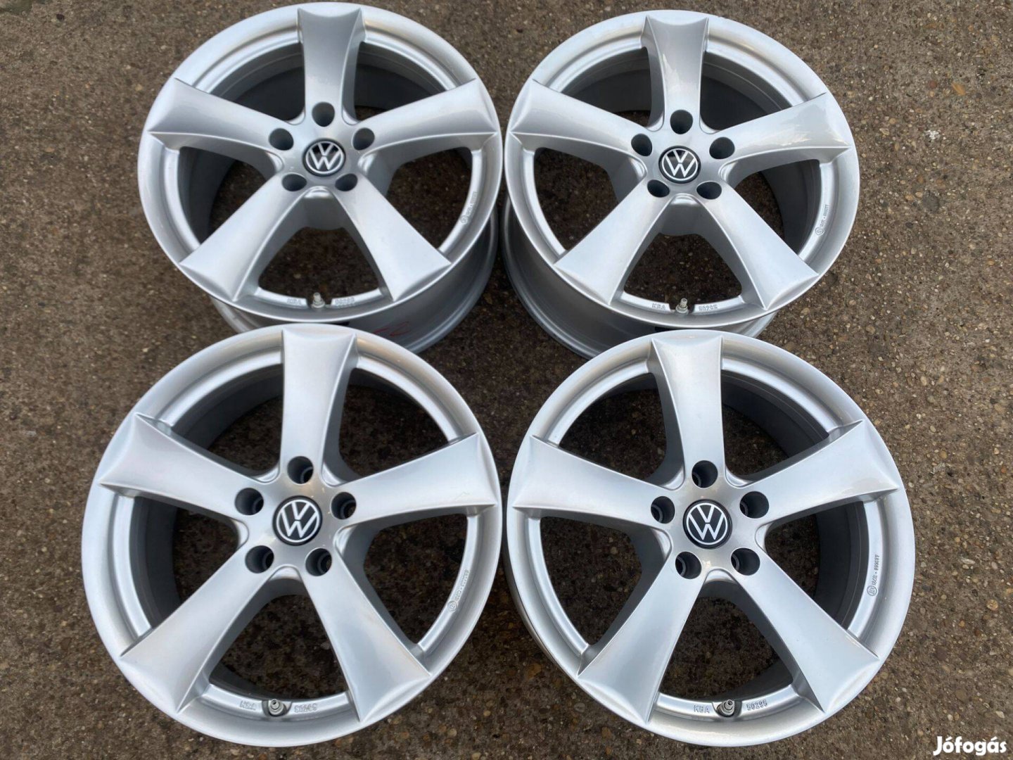 4db Dezent 17" VW Sharan - Tiguan alufelni. (3552)