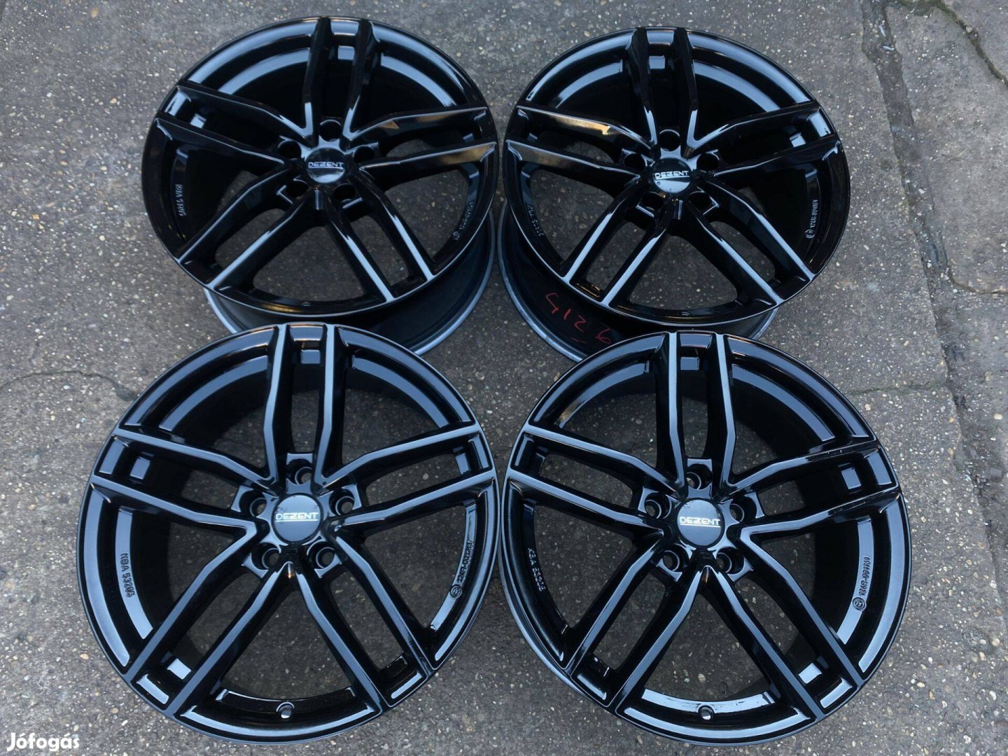 4db Dezent 18 VW Skoda Seat alufelni. (4126)