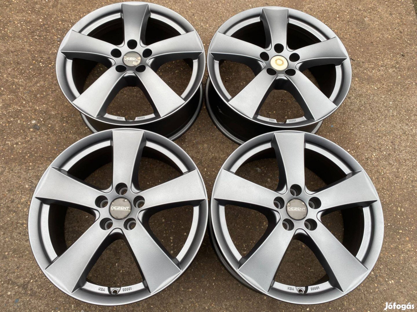 4db Dezent 18" Ford - Volvo alufelni. (3547)