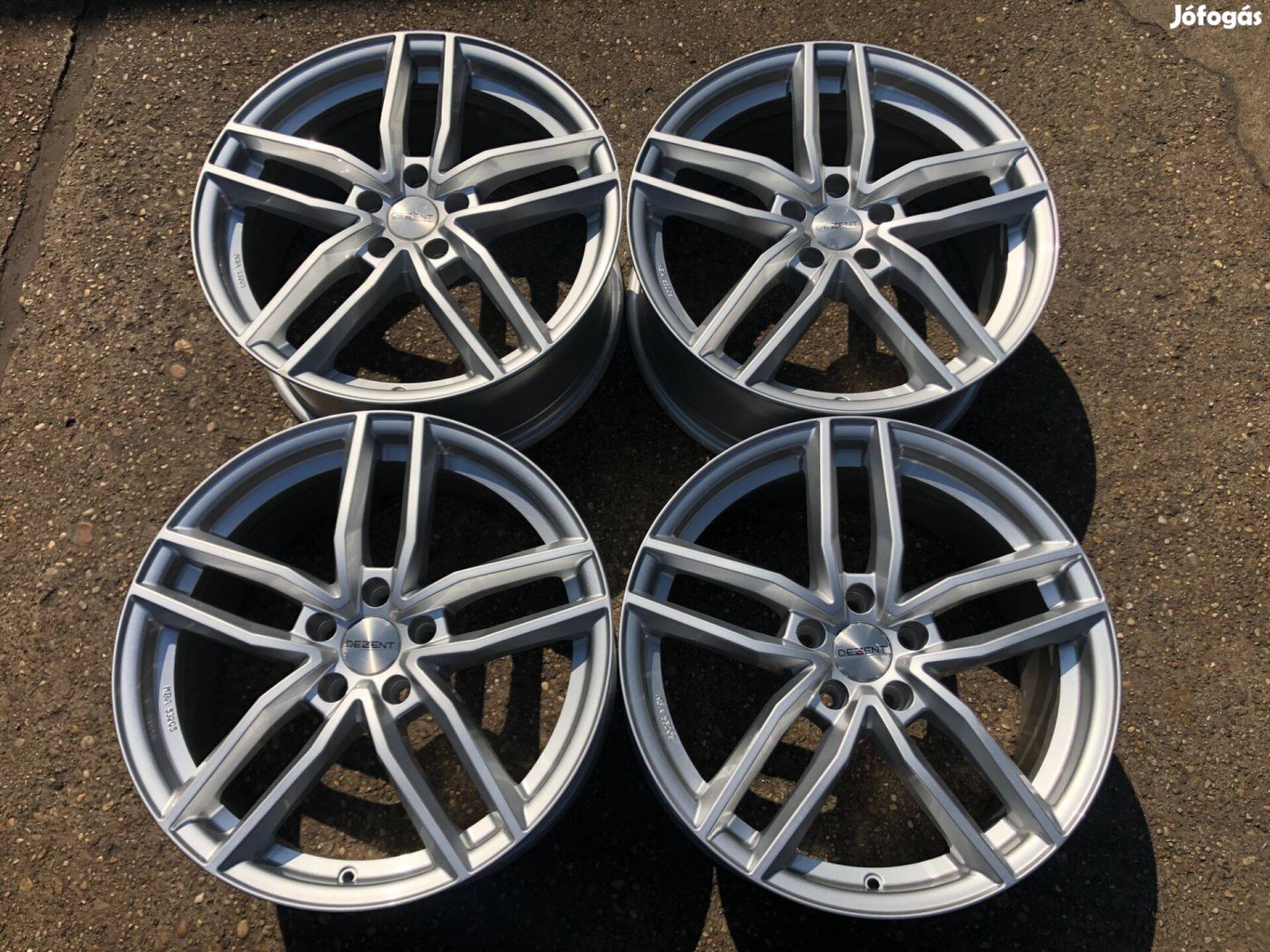 4db Dezent 18" Ford - Volvo alufelni. (3940)
