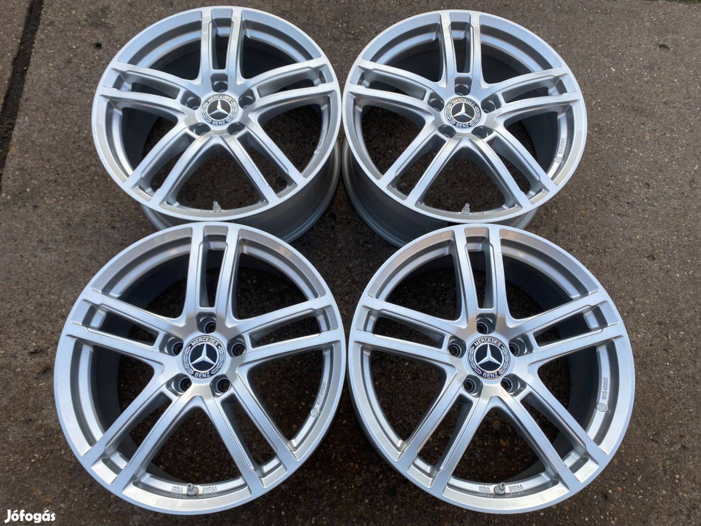 4db Dezent 18" Mercedes-Benz GLC alufelni. (3577)