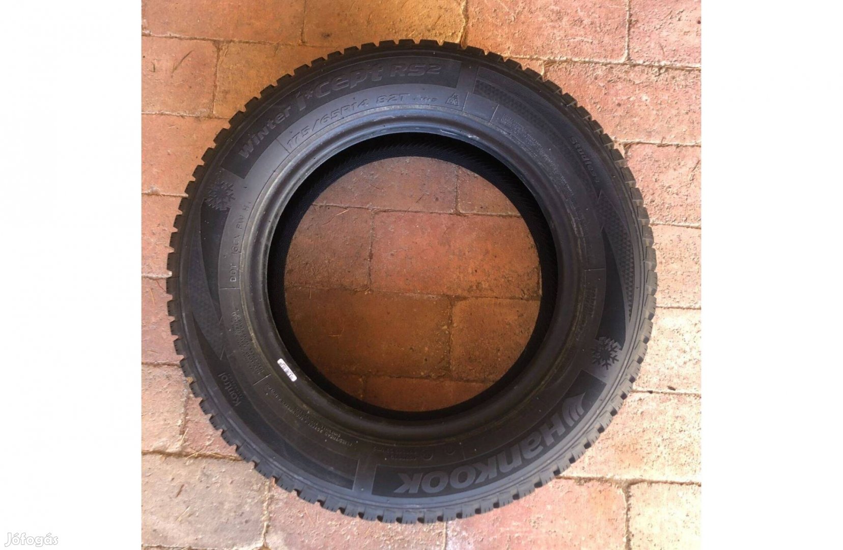 4db Hankook téli gumi 175/65 R14, egy télen használt