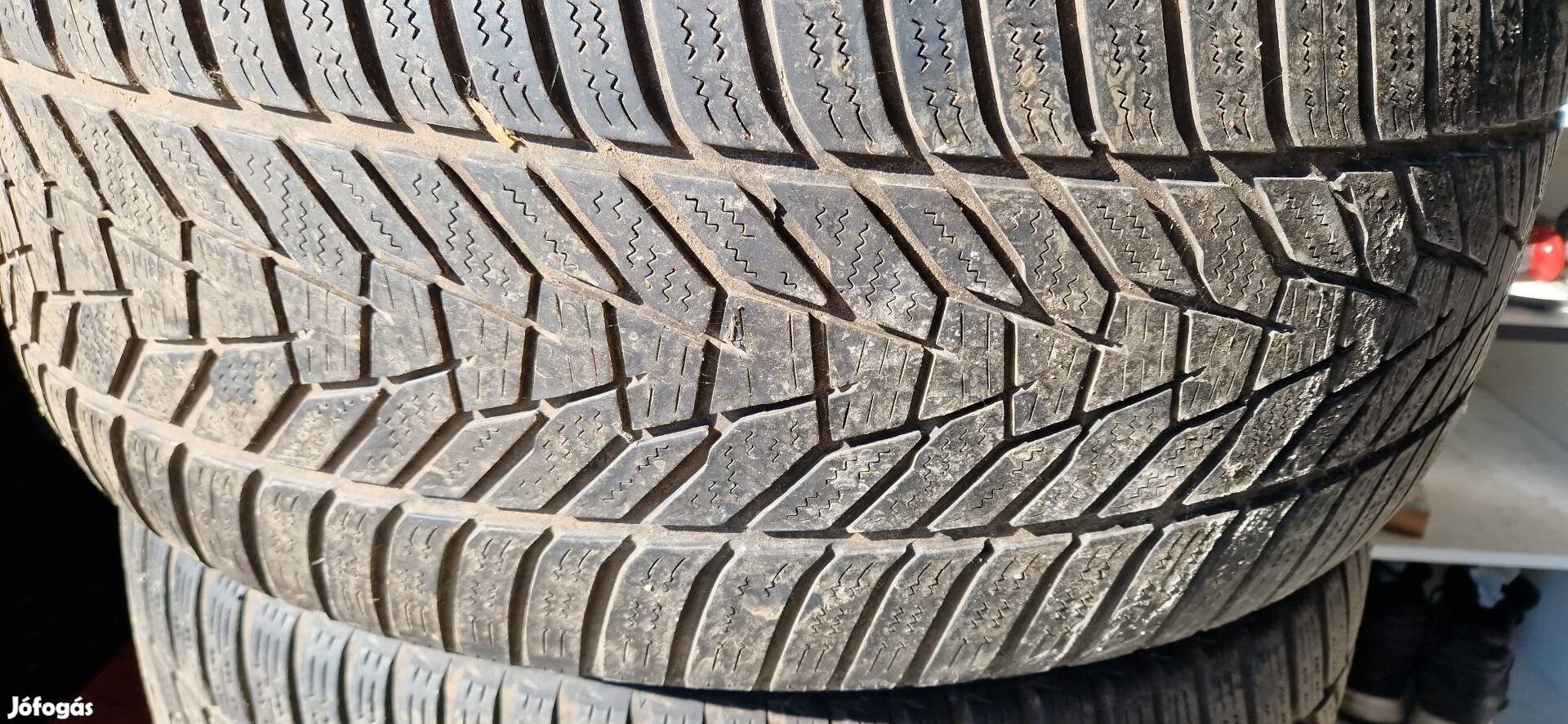 4db Hankook winter icept evo3 265/45r21