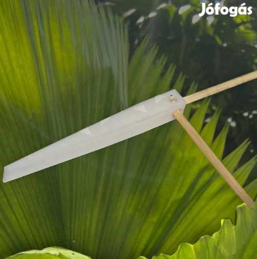 4db MŰanyag Rövid Karó 4mm-es pálcához 10cm hosszú  (5480)