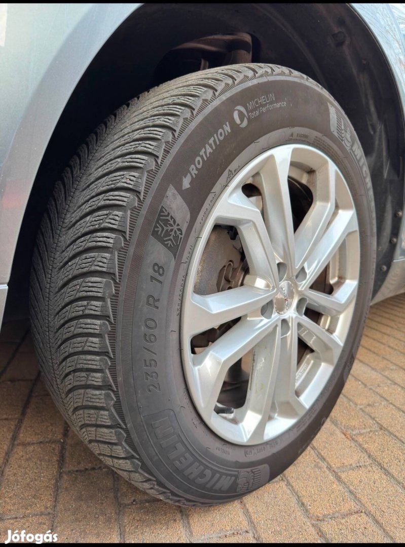 4db Michelin Pilot Alpin XL téli szett Dezent felin