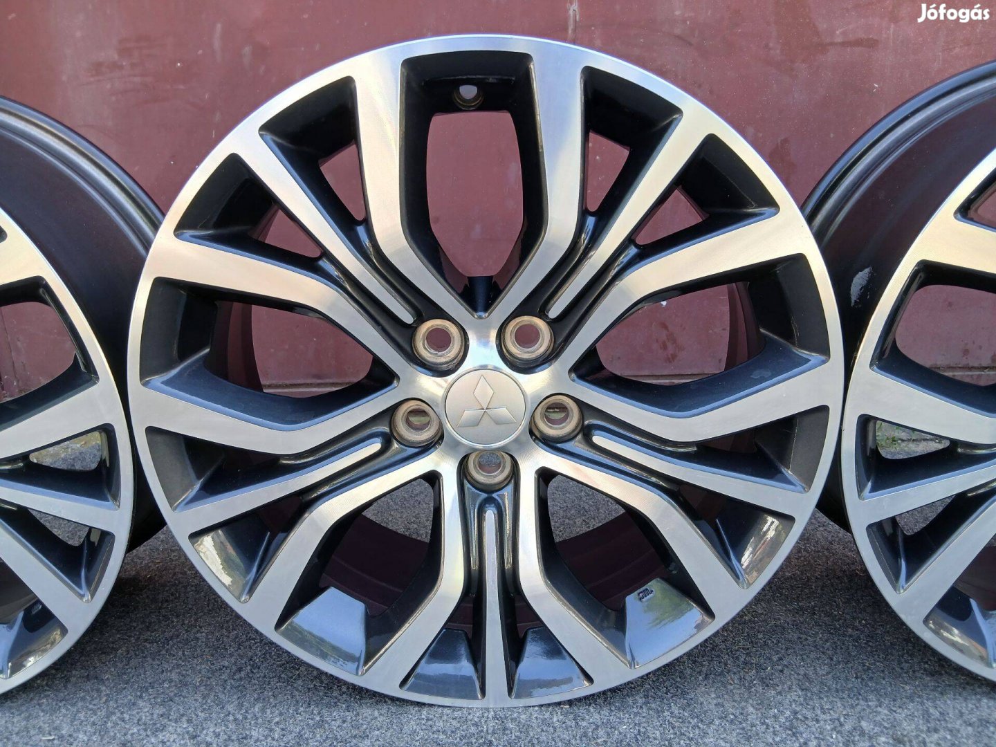 4db Mitsubishi ASX Outlander Eclipse Cross 18" alufelni felni 5x114.3