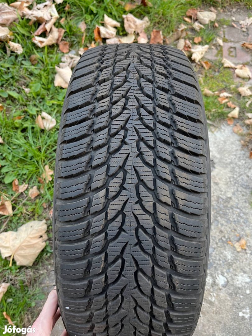 4db Nokian 205/60 R16 Téligumi