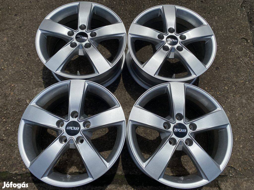 4db Oxxo 16" Toyota Auris alufelni. (*3321*)