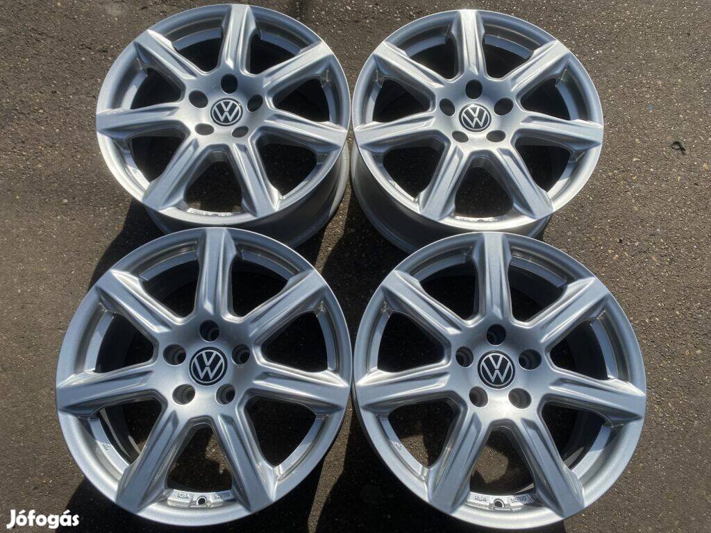4db Oxxo 17" VW alufelni. (*3826*)
