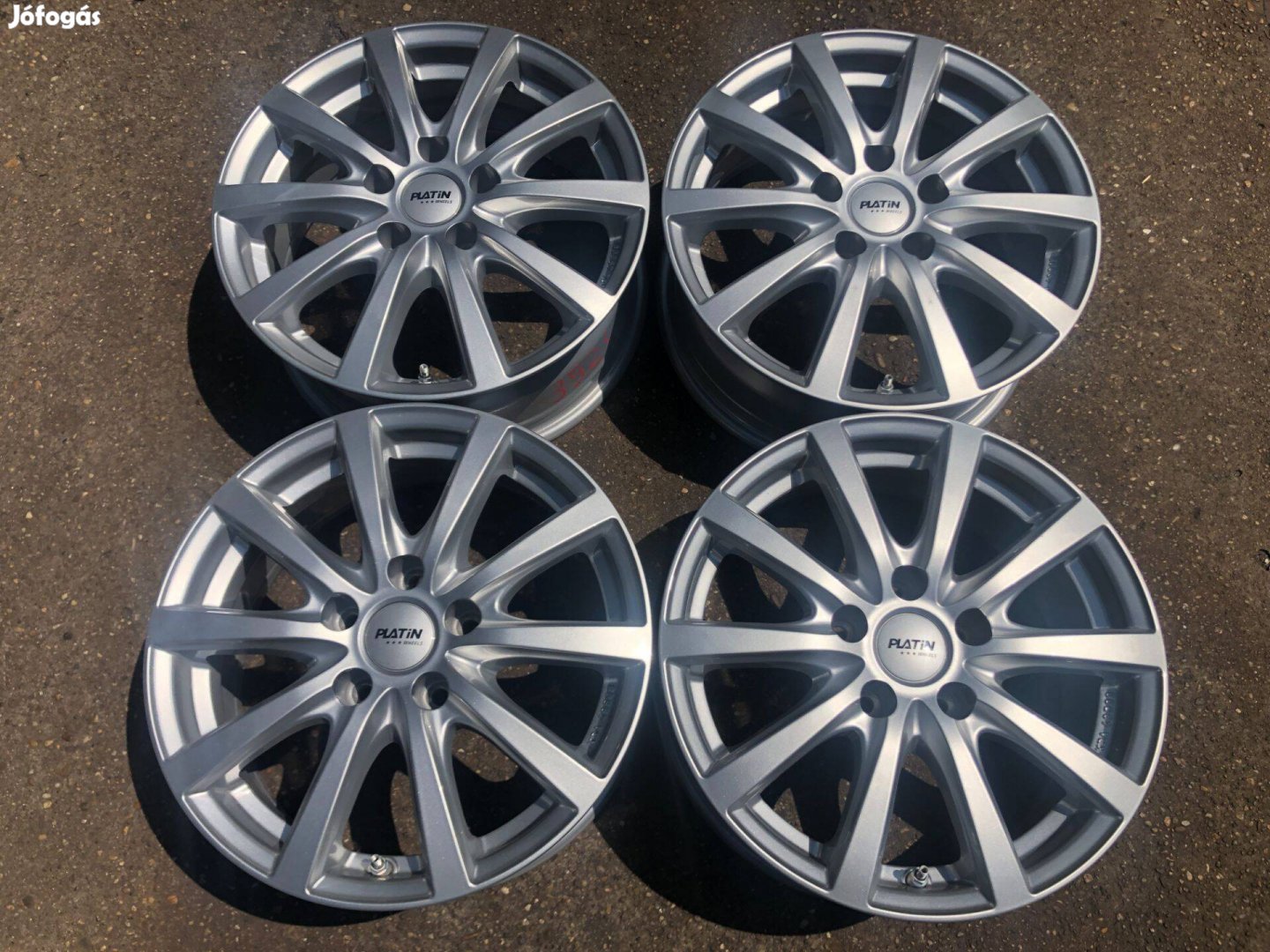 4db Platin 16" VW - Skoda alufelni. (3924)