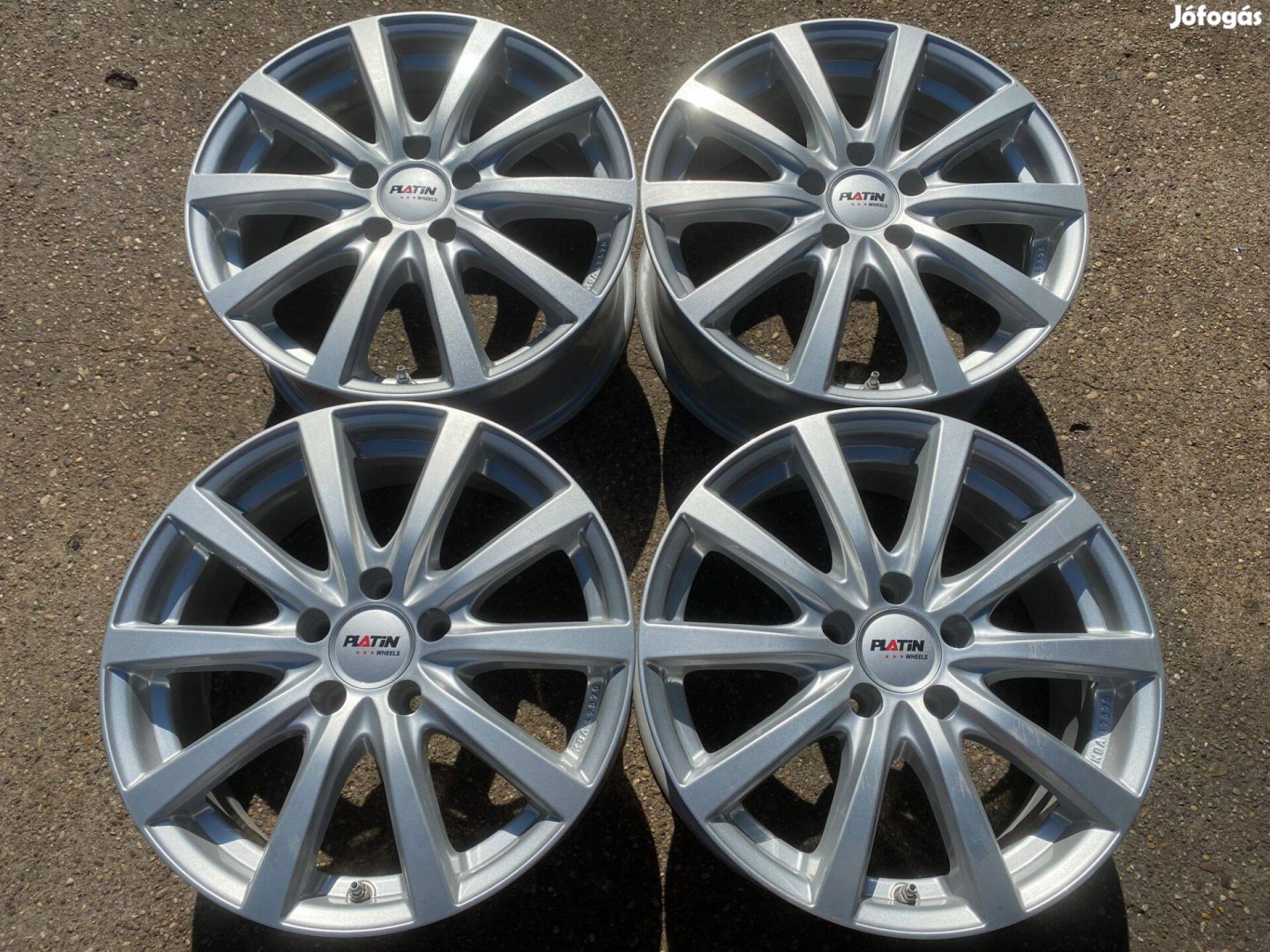 4db Platin 17 VW Skoda alufelni. (4056)