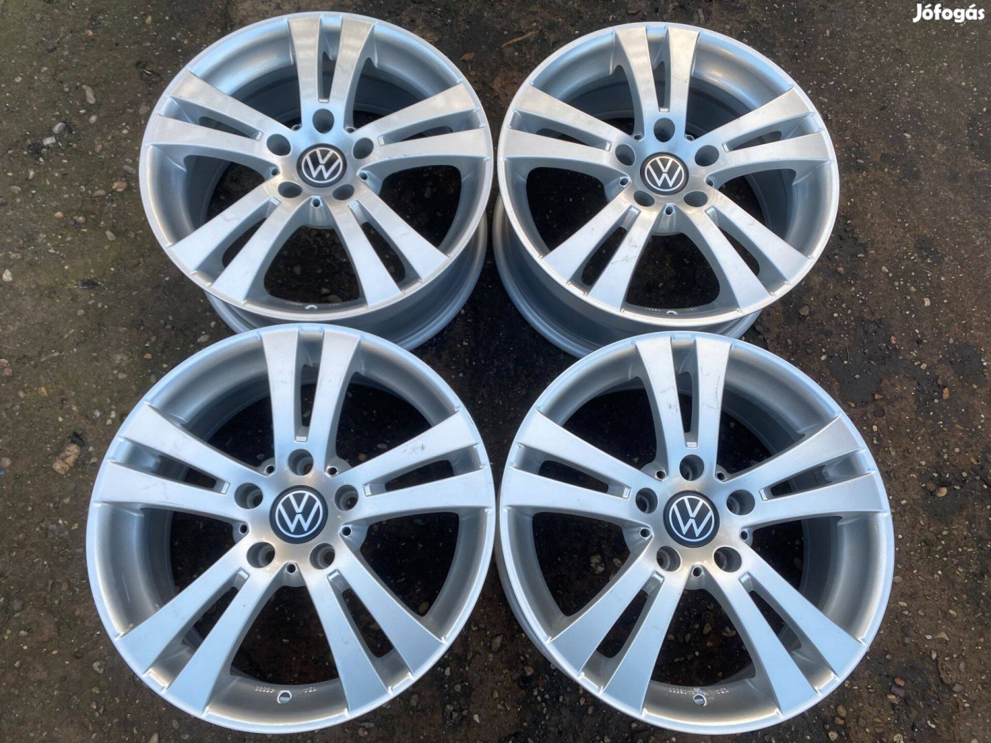 4db Plw 17" VW T5 alufelni. (3657)