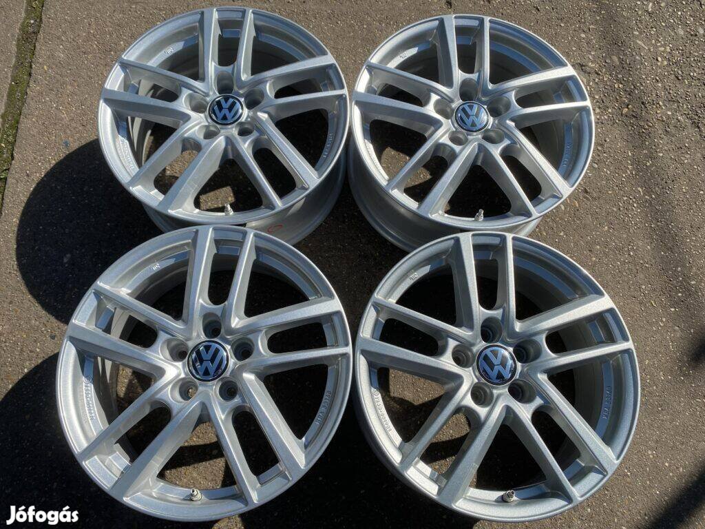 4db Rial 17" VW Passat alufelni. ("3760")