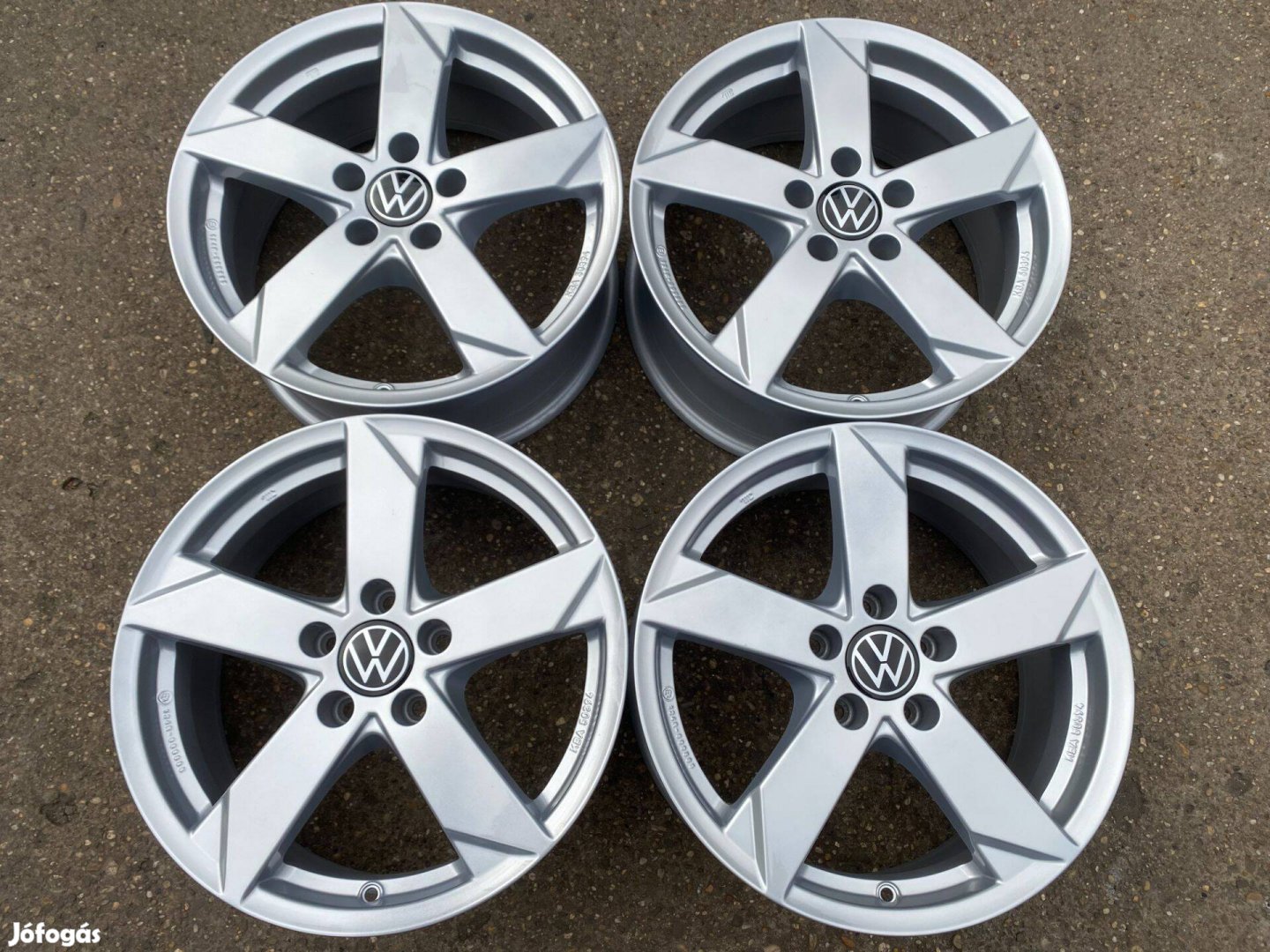 4db Rial 17" VW alufelni. (3709)