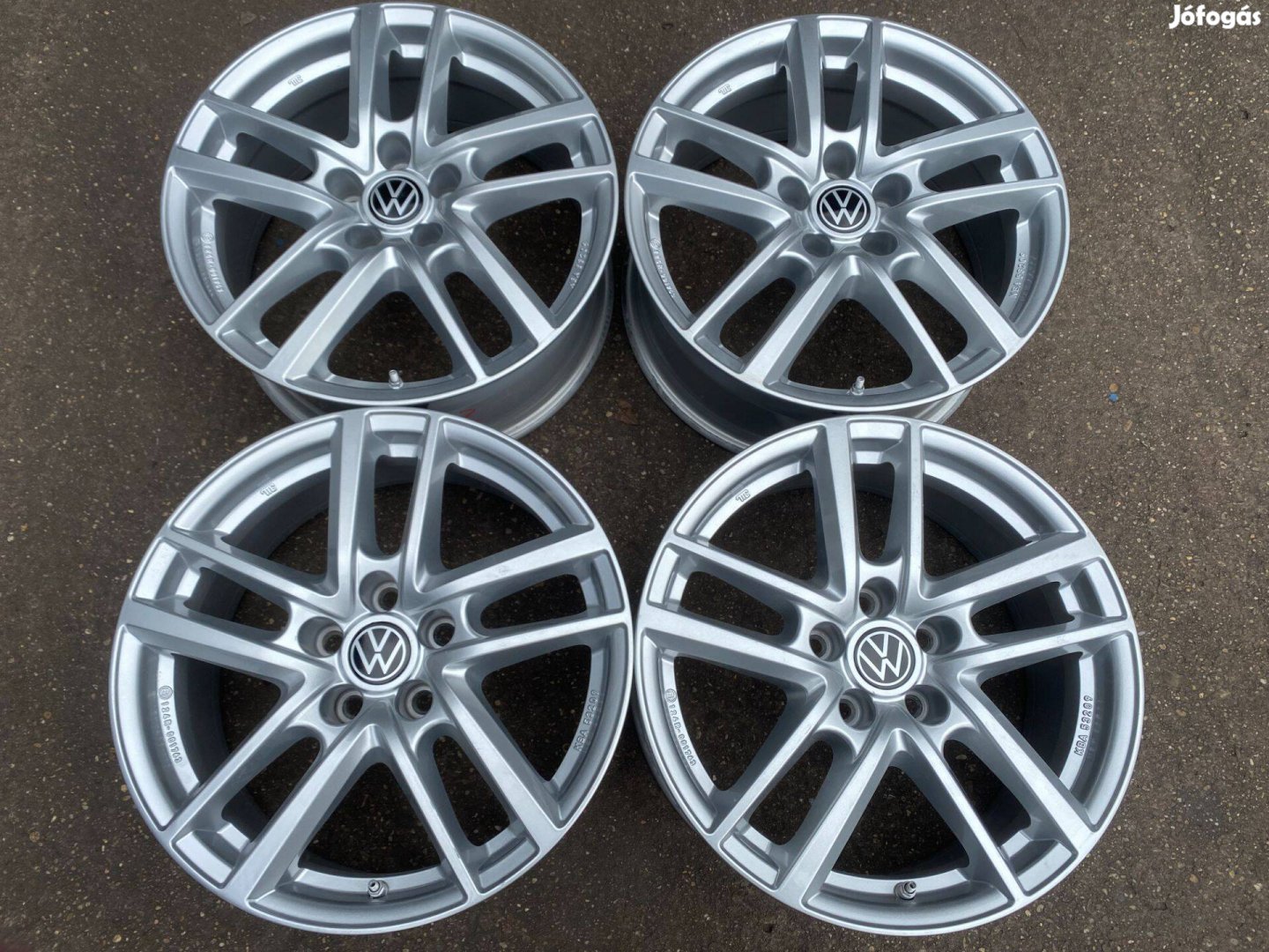 4db Rial 17" VW alufelni. (3862)