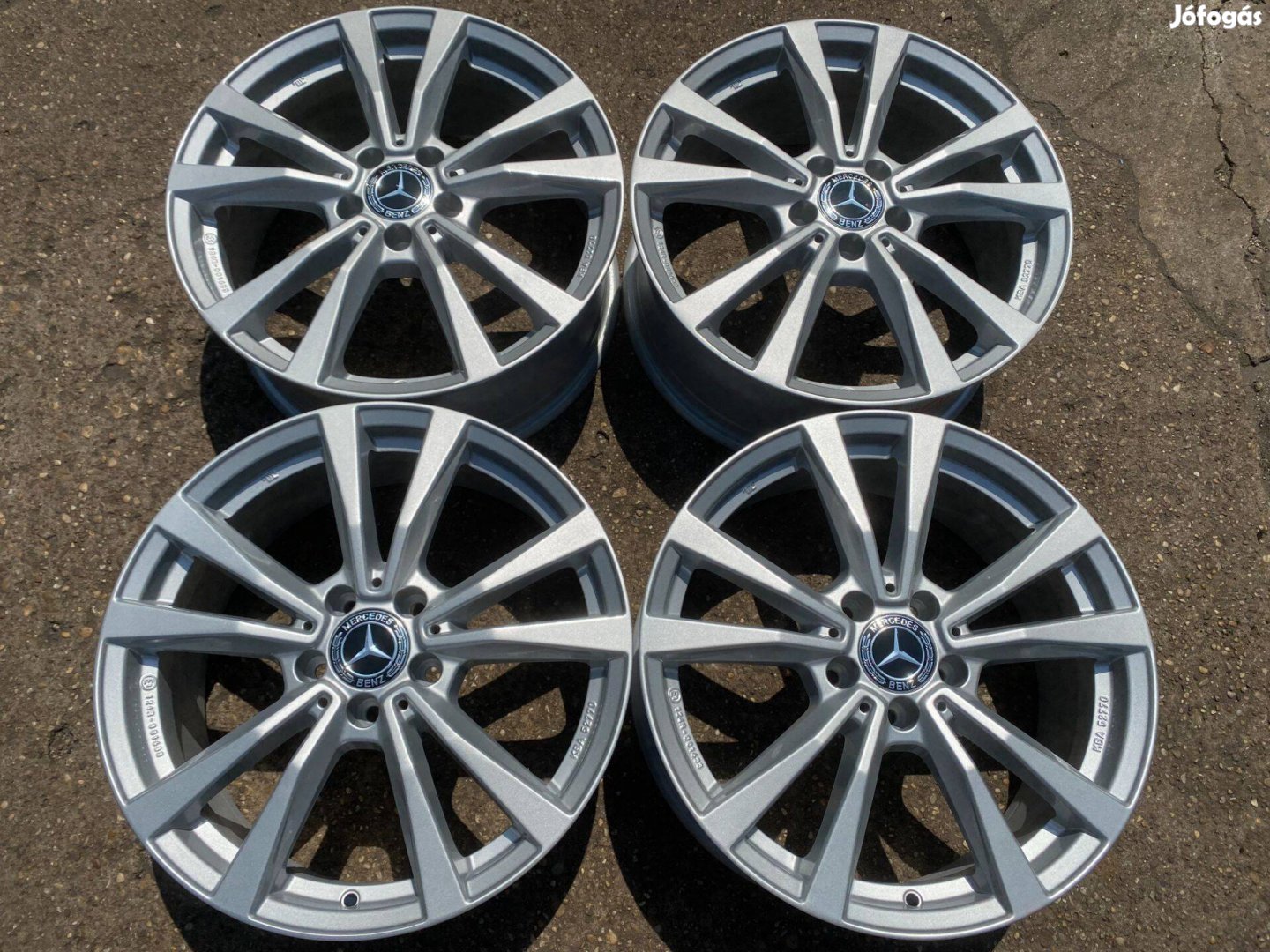 4db Rial 18" Mercedes-Benz alufelni. (3904)