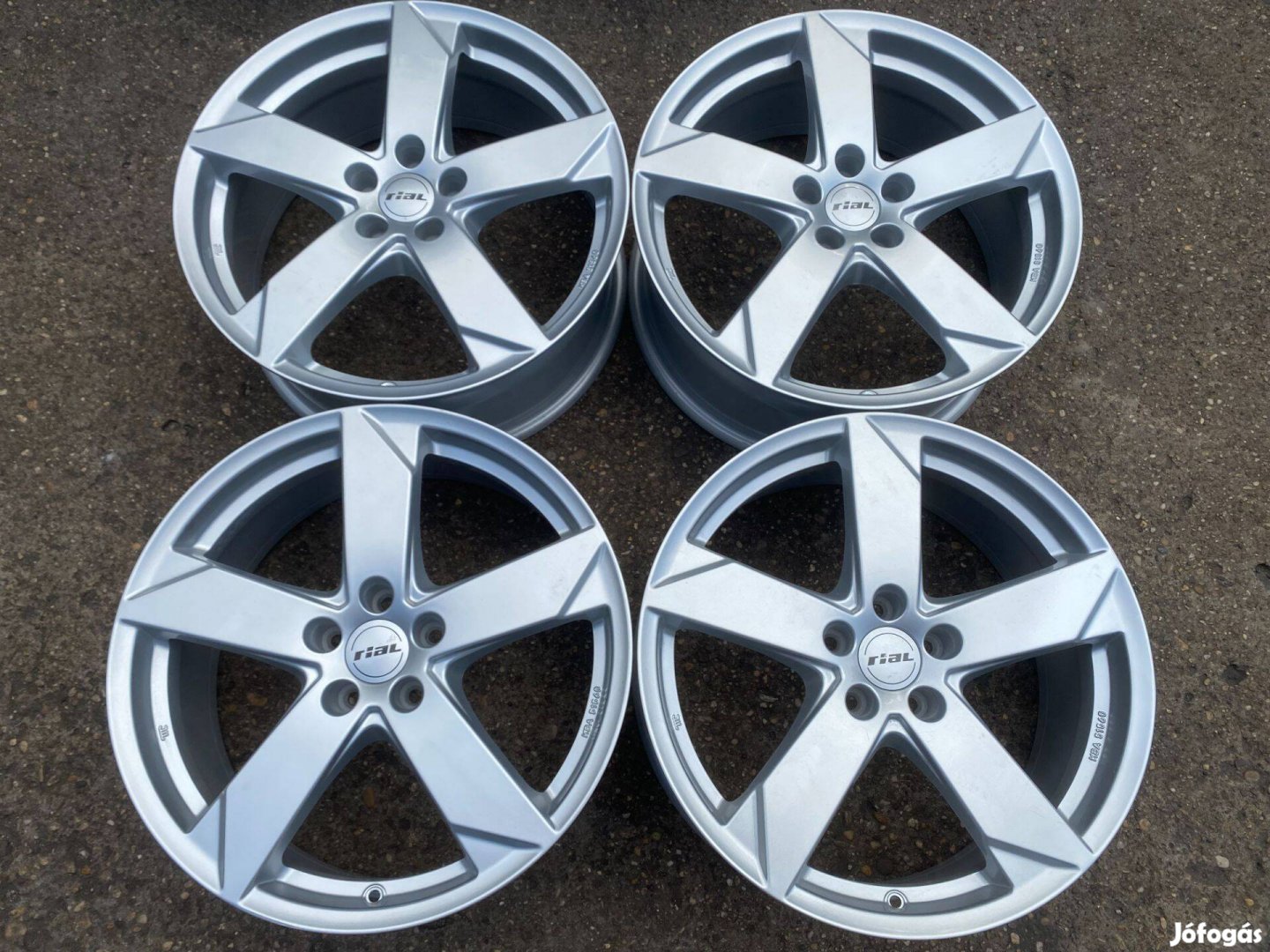 4db Rial 19" Ford - Volvo alufelni. (3873)