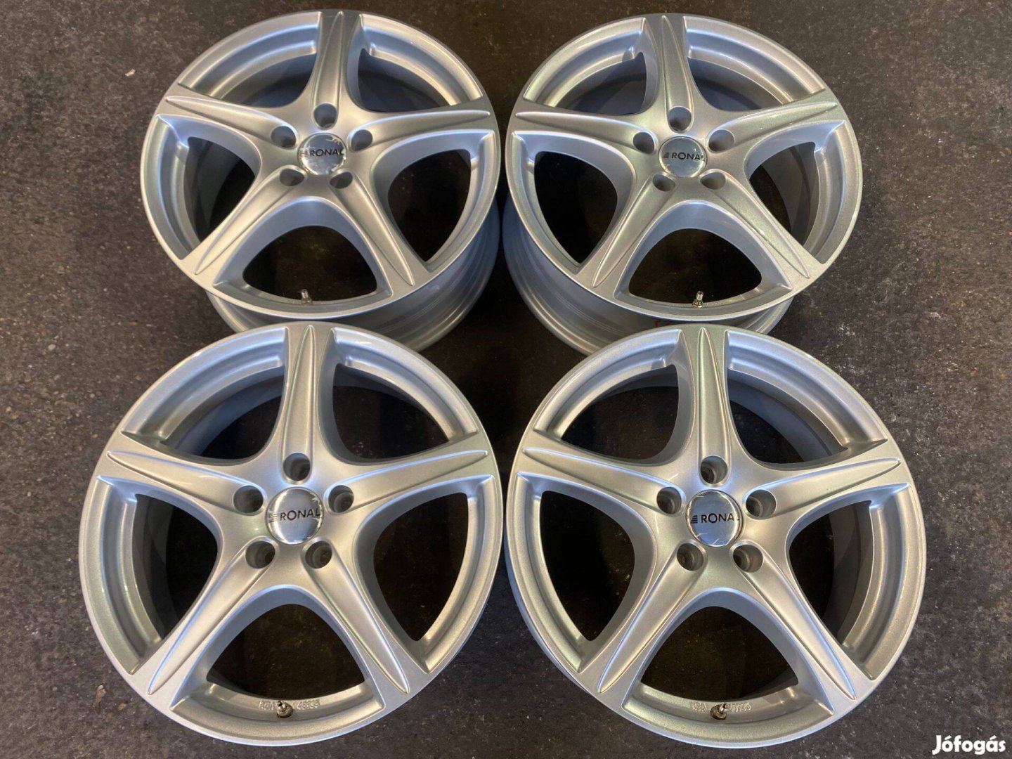 4db Ronal 17" Volvo - Peugeot alufelni. (3623)