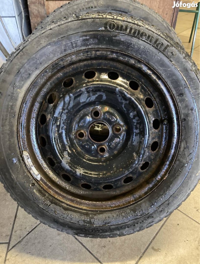 4db Toyota Yaris 2010 18560R15 gumifelni.