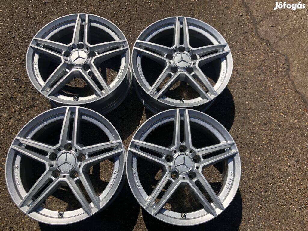 4db Uniwheels 16 Mercedes-Benz alufelni. (3946)