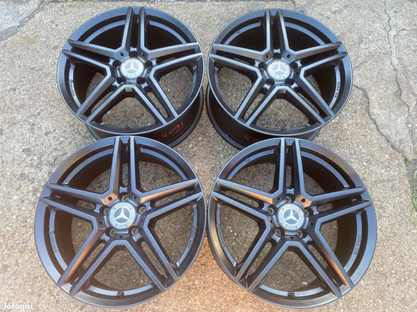 4db Uniwheels 18 Mercedes-Benz alufelni. (4091)