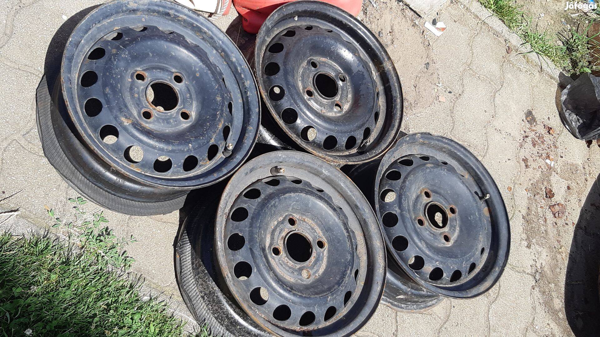 4db acélfelni 5,12x13H2 ET46 13-as