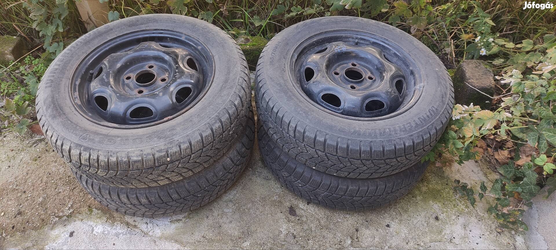 4db acélfelni téli gumival eladó 165/70 R14