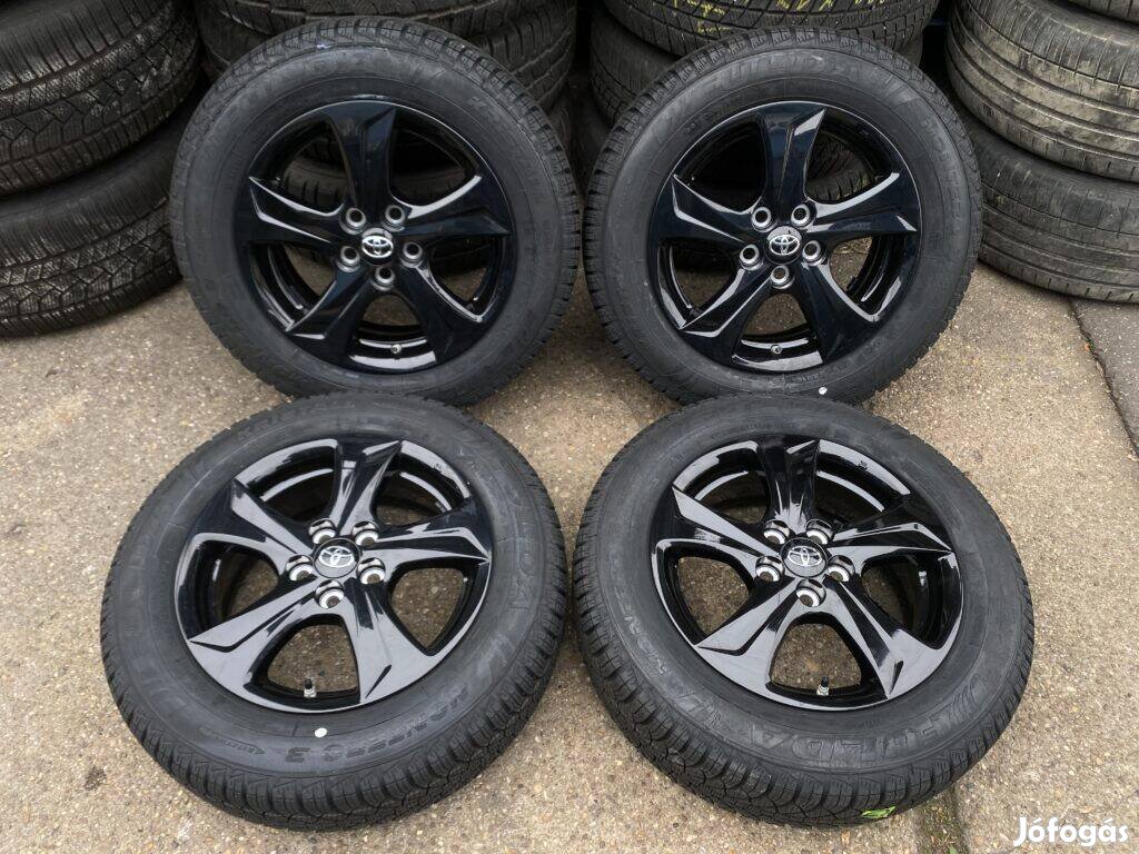 4db gyári 15" Toyota Yaris szerelt kerék. ("3592647")