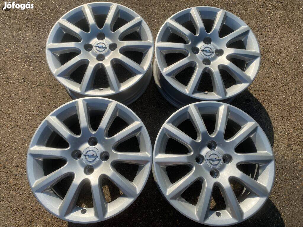 4db gyári 16 Opel Astra H alufelni. (4071)