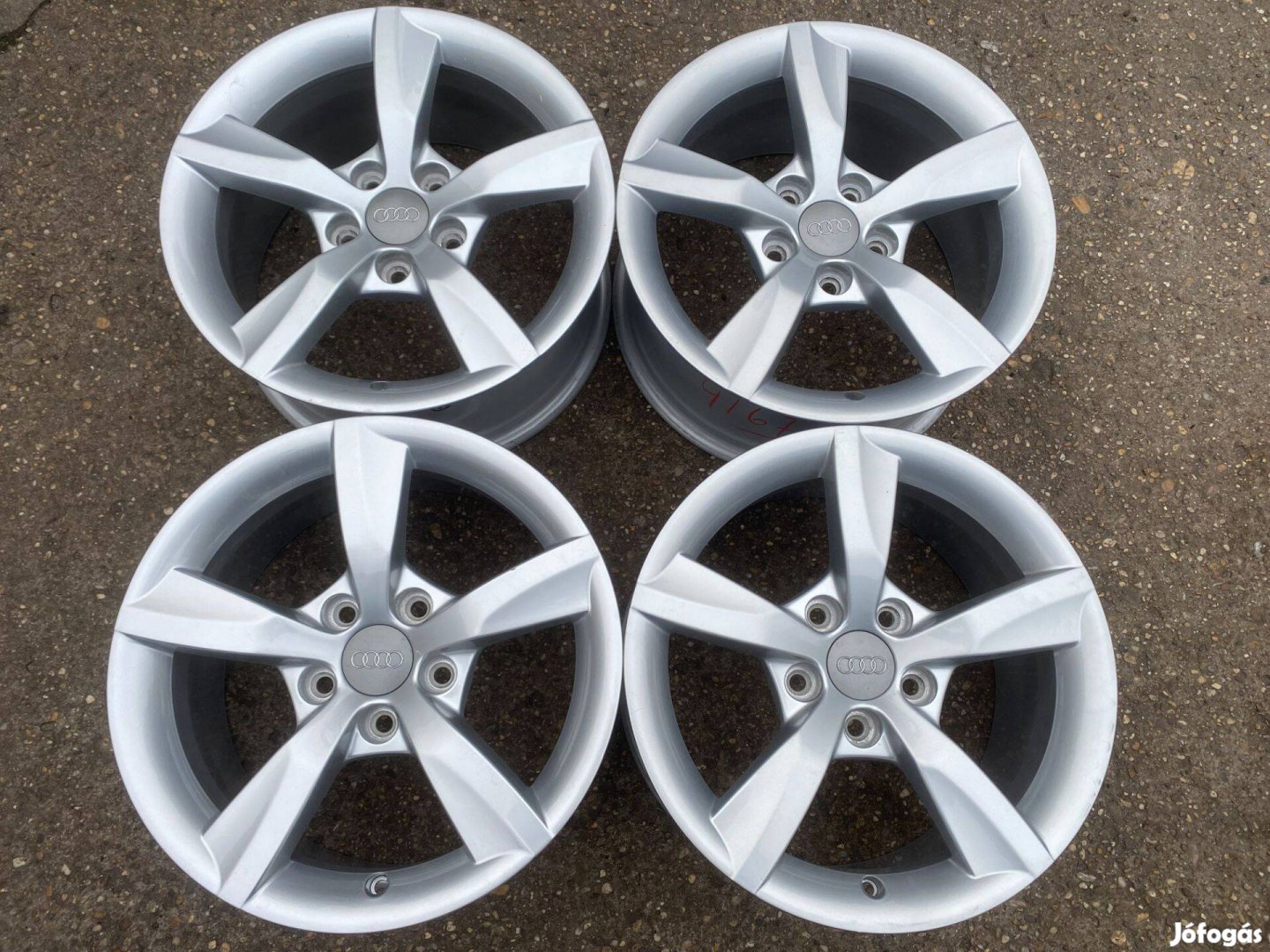 4db gyári 16" Audi A4 - A6 alufelni. (4167)