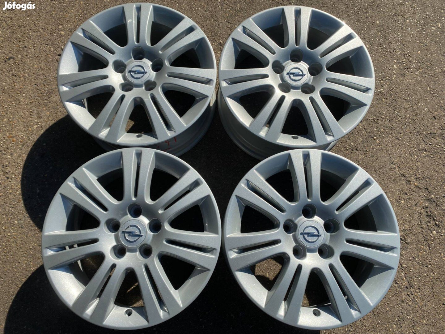 4db gyári 16" Opel Astra H alufelni. (3541)