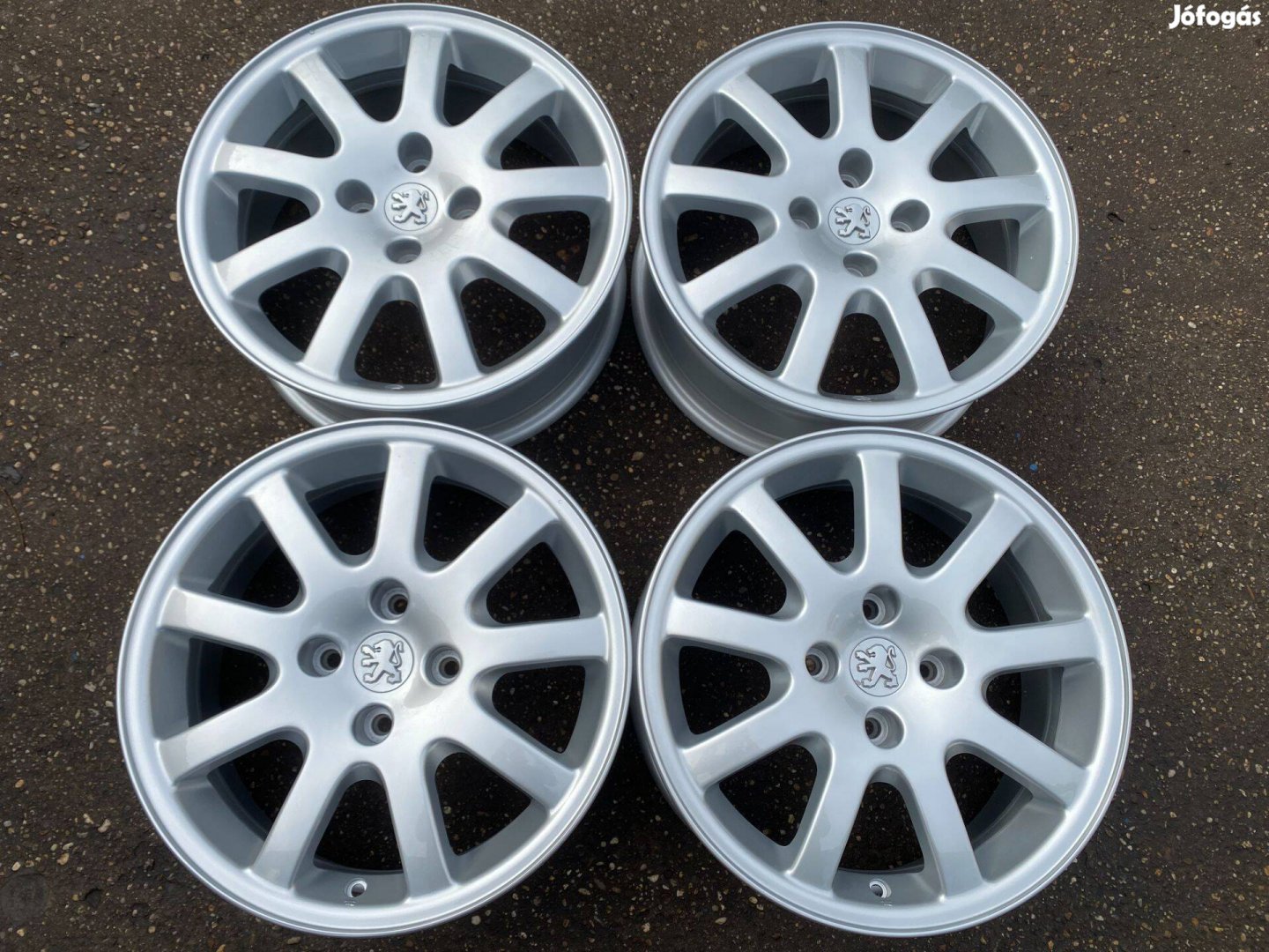 4db gyári 16" Peugeot alufelni. (3614)