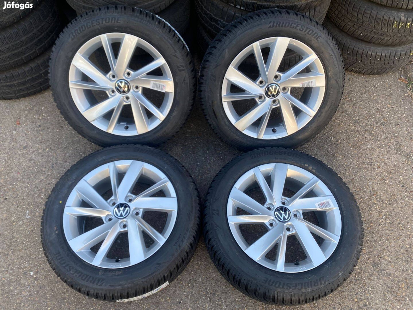 4db gyári 16" VW Golf (Gavia) új szerelt kerék. (3595923)