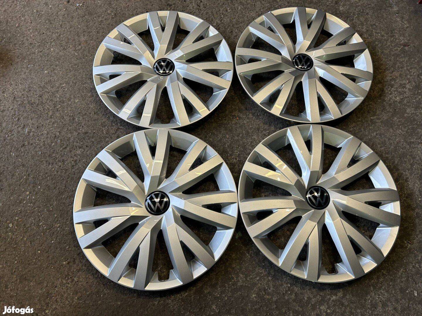 4db gyári 16" VW dísztárcsa. (*3586689*)