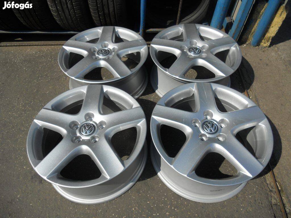 4db gyári 17 VW Jetta Golf VI alufelni. (*727*)