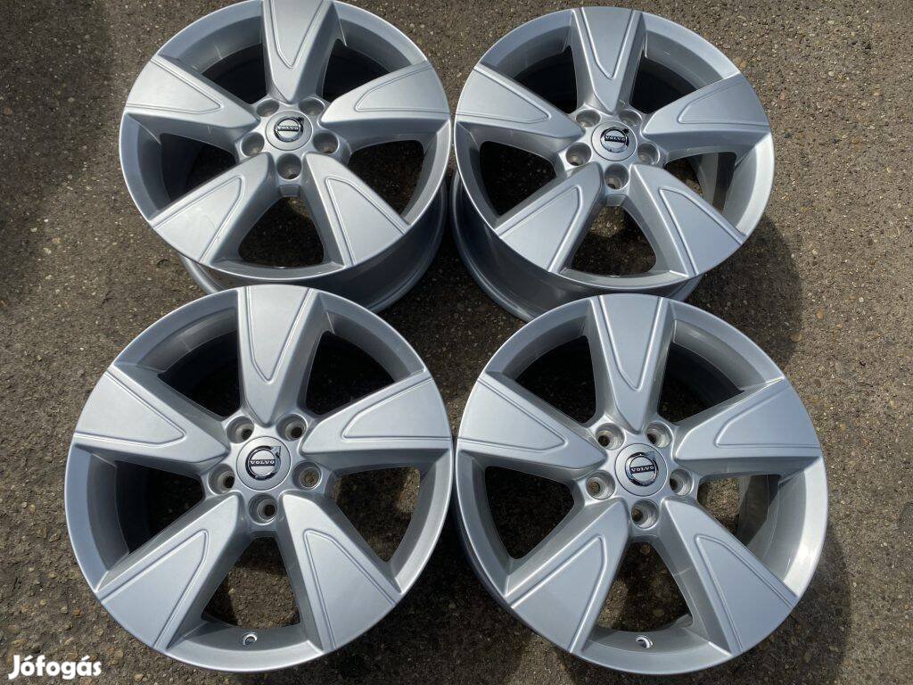 4db gyári 17 Volvo XC40 XC60 alufelni. (3203)