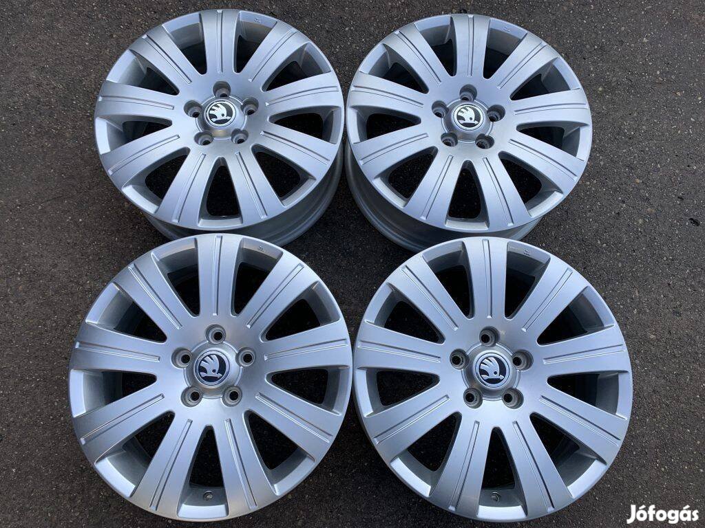 4db gyári 17" Skoda Superb alufelni. (*2691*)