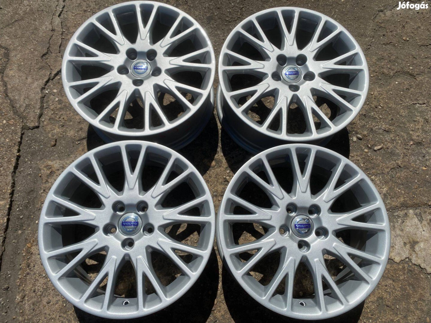 4db gyári 17" Volvo S60-V70-S80 alufelni. (3991)