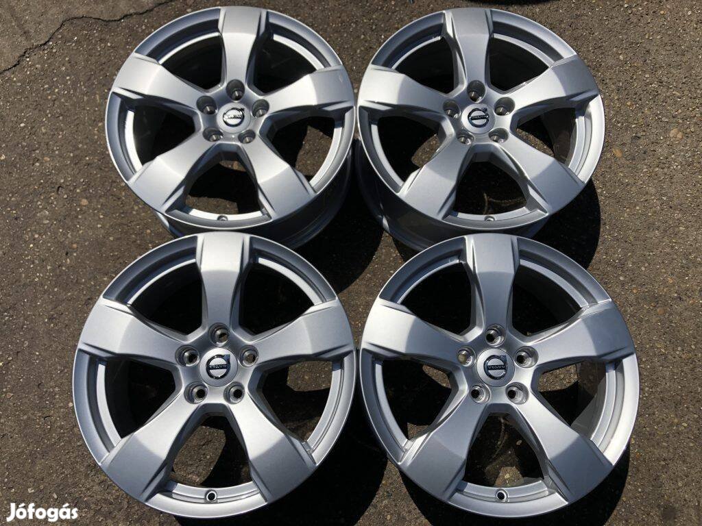 4db gyári 17" Volvo XC60 - XC40 alufelni. ("1618")