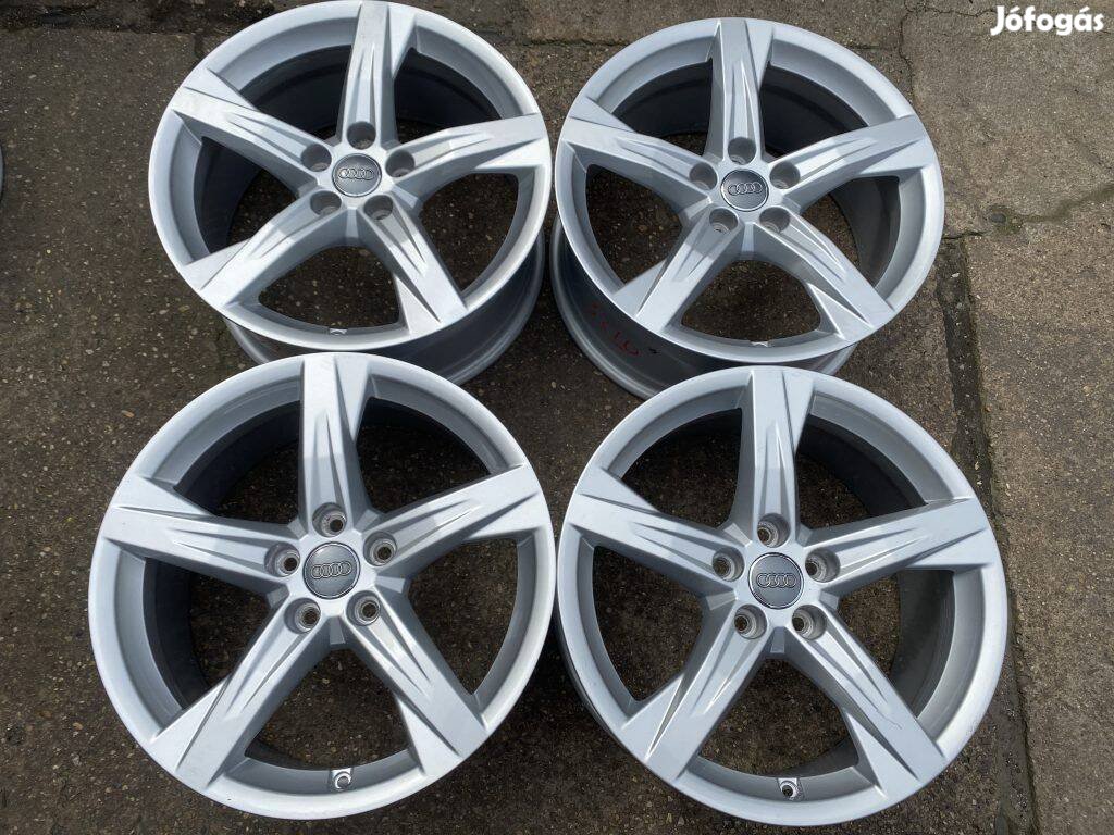 4db gyári 18 Audi Q5 A6 A4 alufelni. ("3210")