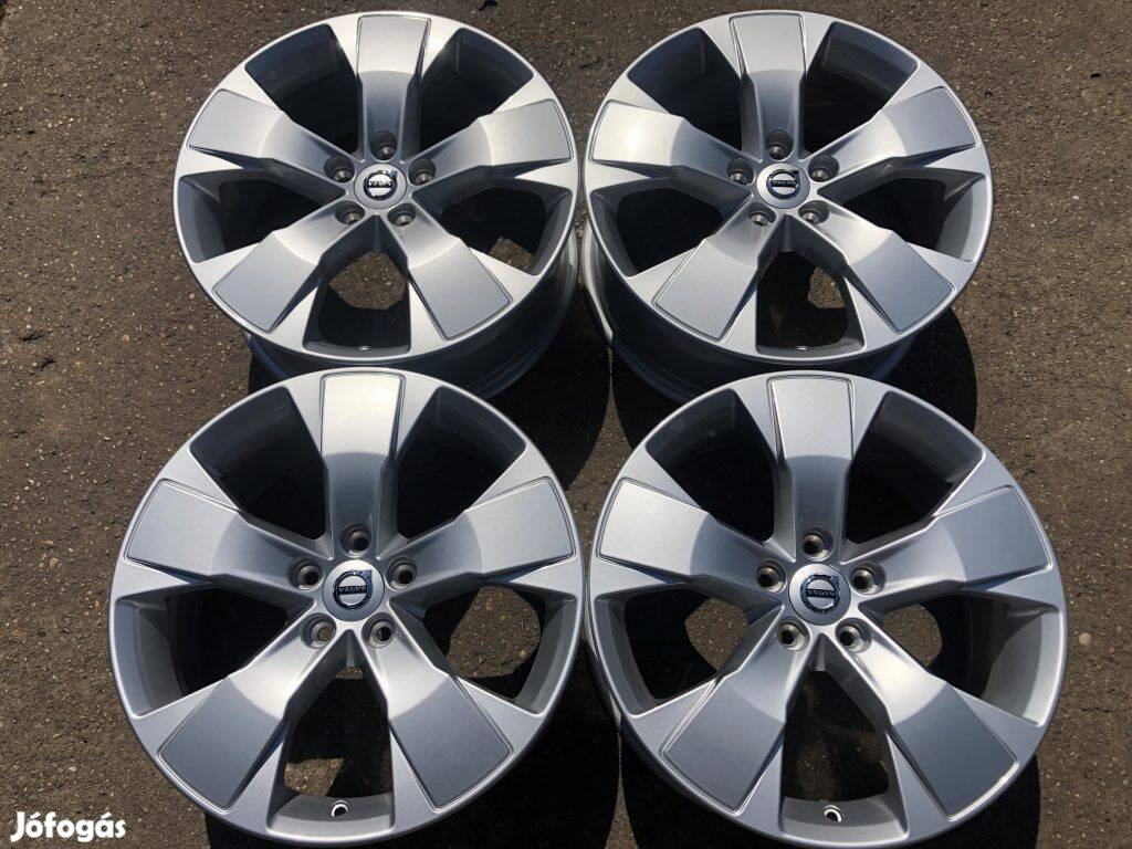 4db gyári 18 Volvo XC40 alufelni. (1343)
