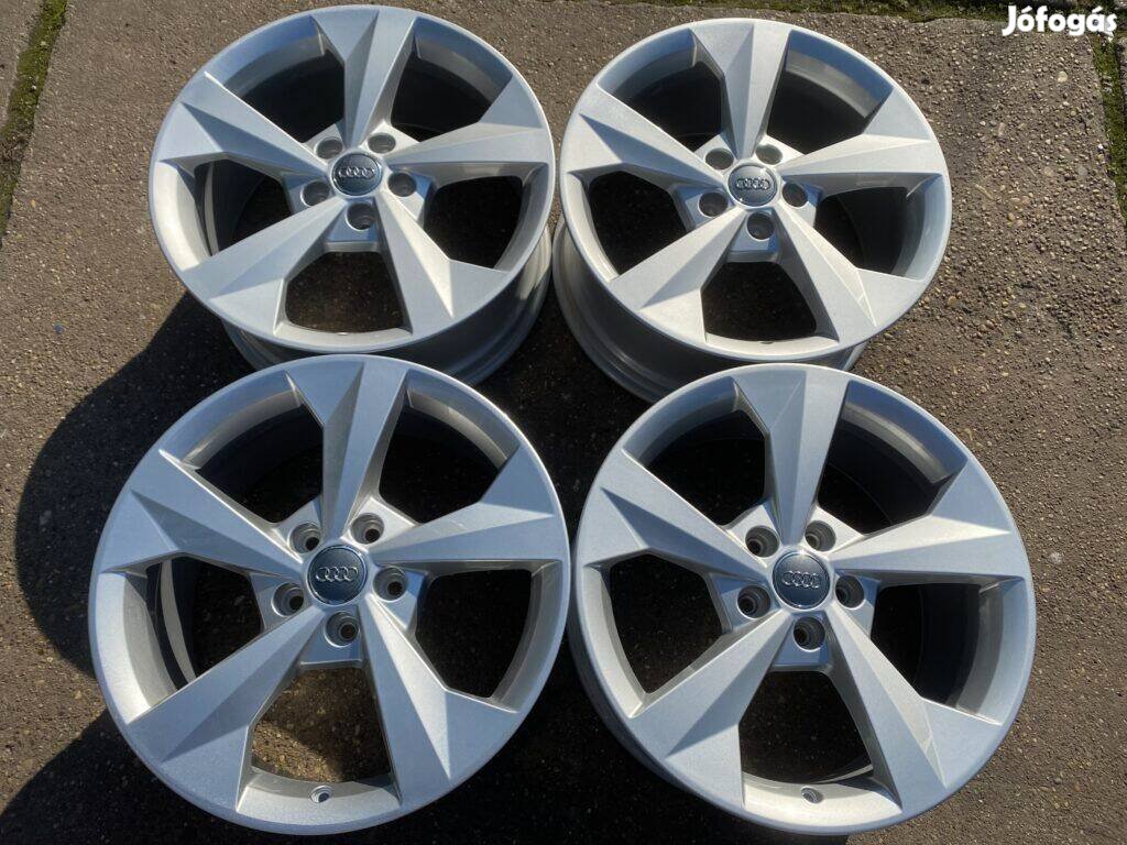 4db gyári 18" Audi A3 8Y - A3 8V alufelni. ("3727")