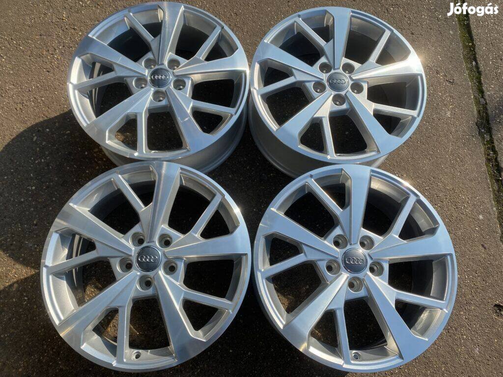 4db gyári 18" Audi Q3 alufelni. ("3716")